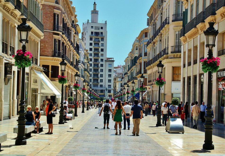 Piso Plaza De Las Flores Malaga Exterior photo